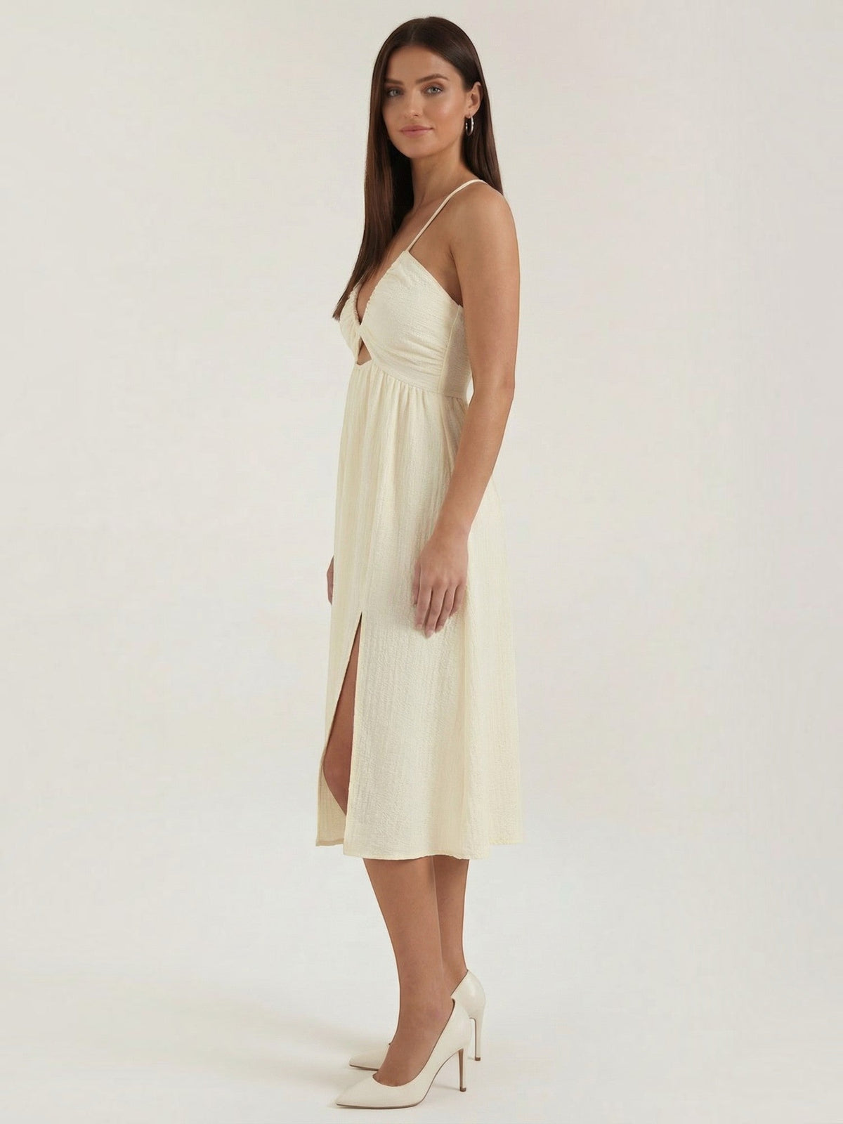 Linda Robe Midi Découpée