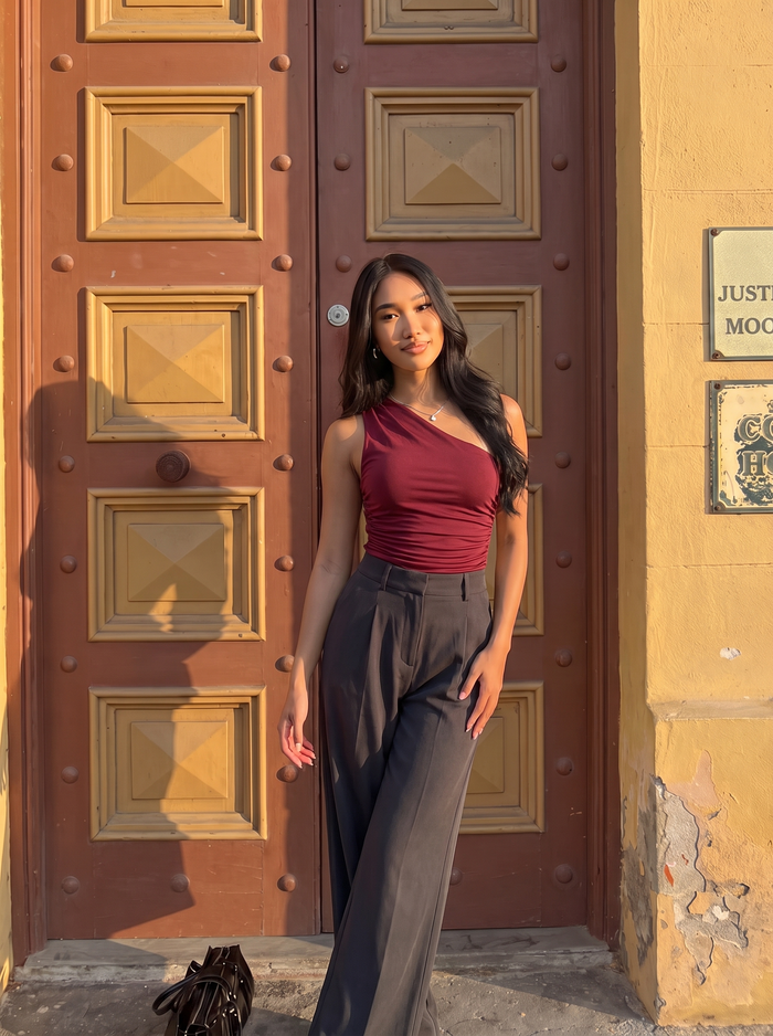 Briony Top Asymétrique Sans Manches