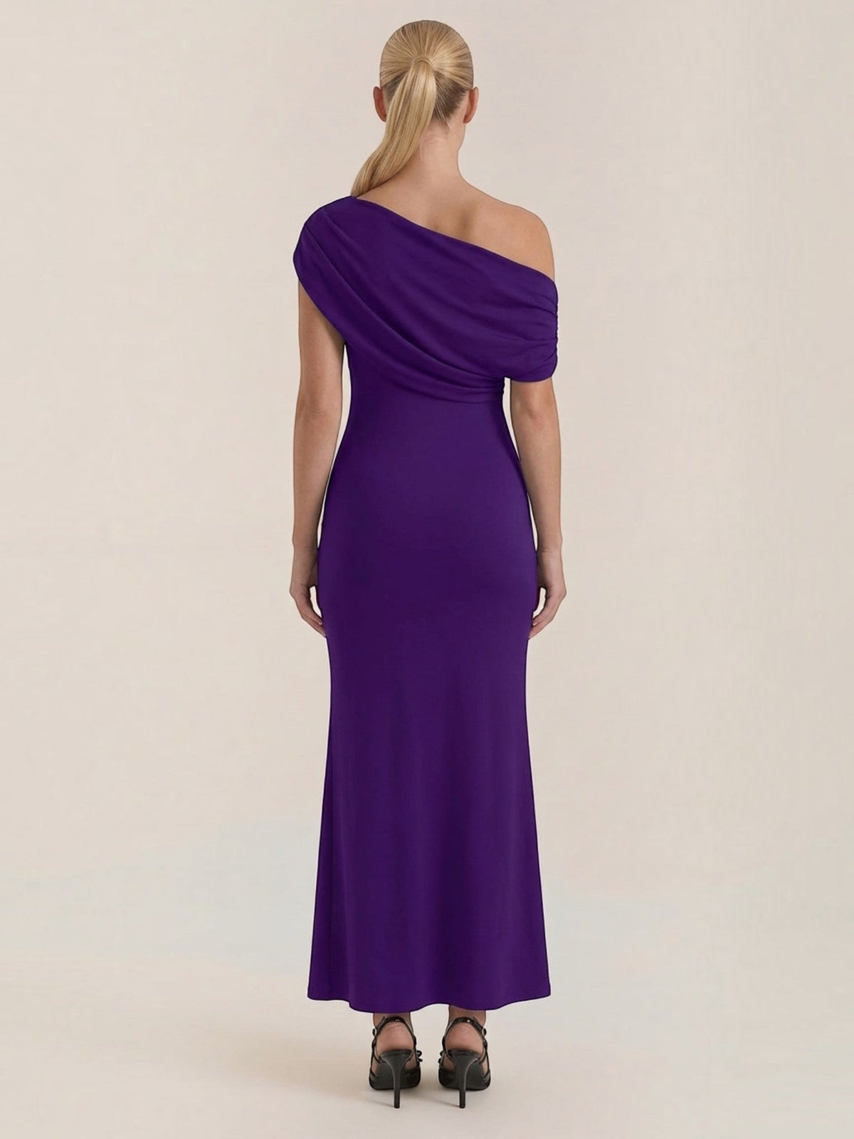 Candice Robe Longue Asymétrique Épaules Dénudées