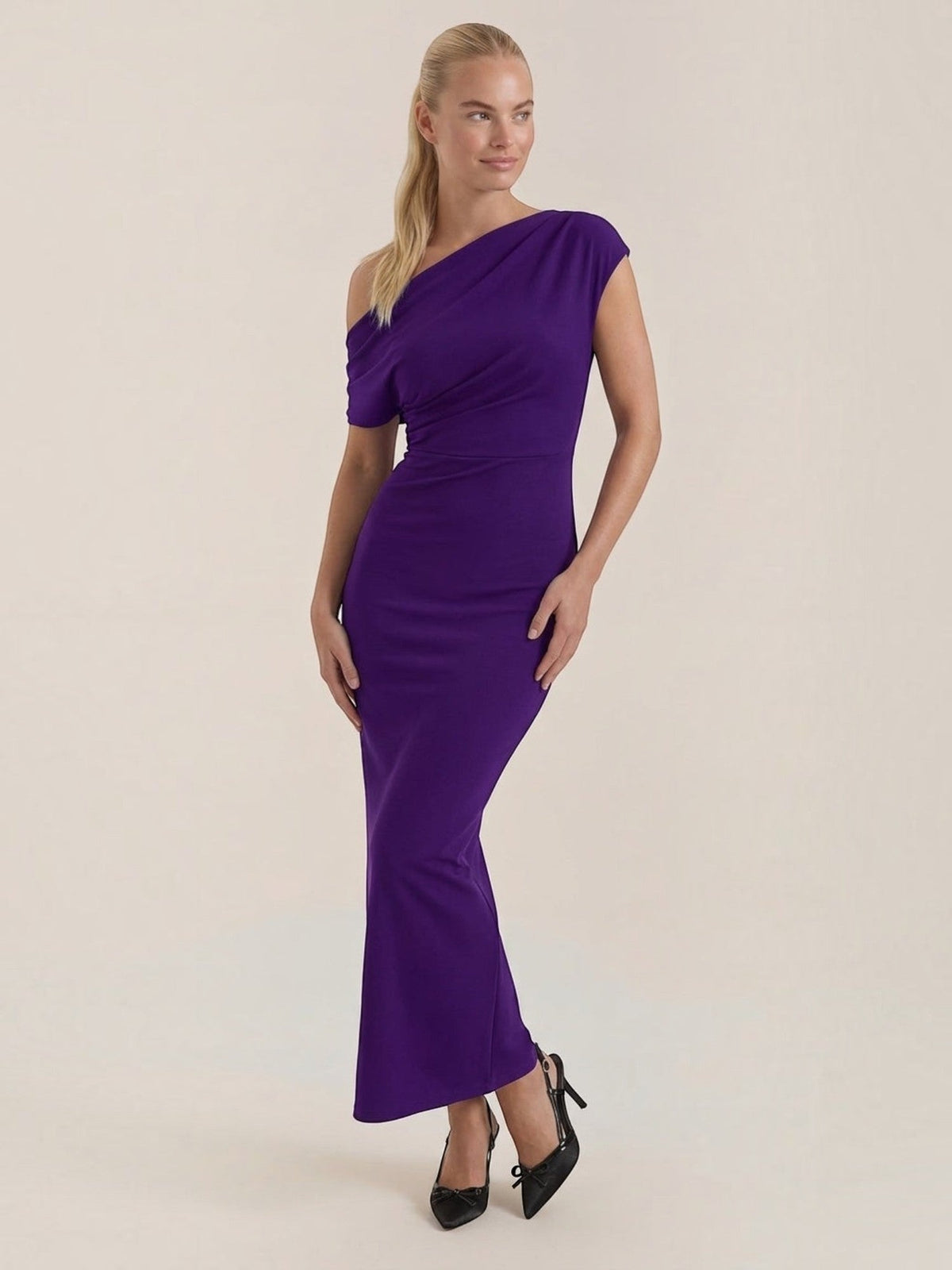 Candice Robe Longue Asymétrique Épaules Dénudées
