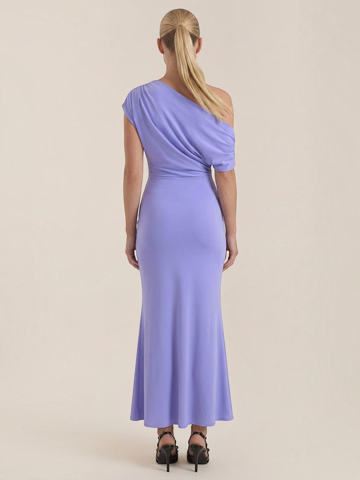 Candice Robe Longue Asymétrique Épaules Dénudées
