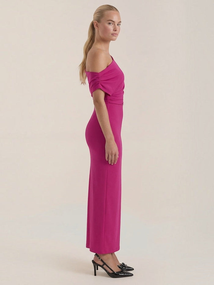 Candice Robe Longue Asymétrique Épaules Dénudées