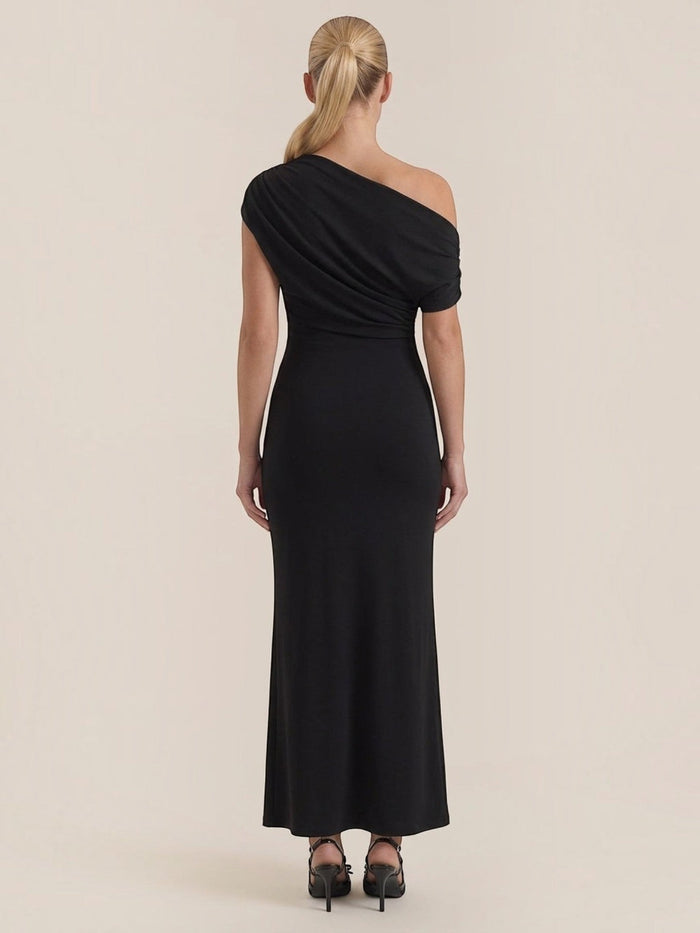 Candice Robe Longue Asymétrique Épaules Dénudées