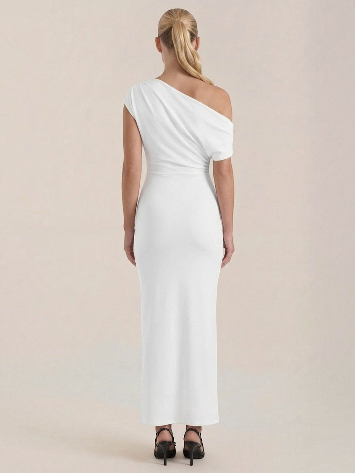 Candice Robe Longue Asymétrique Épaules Dénudées
