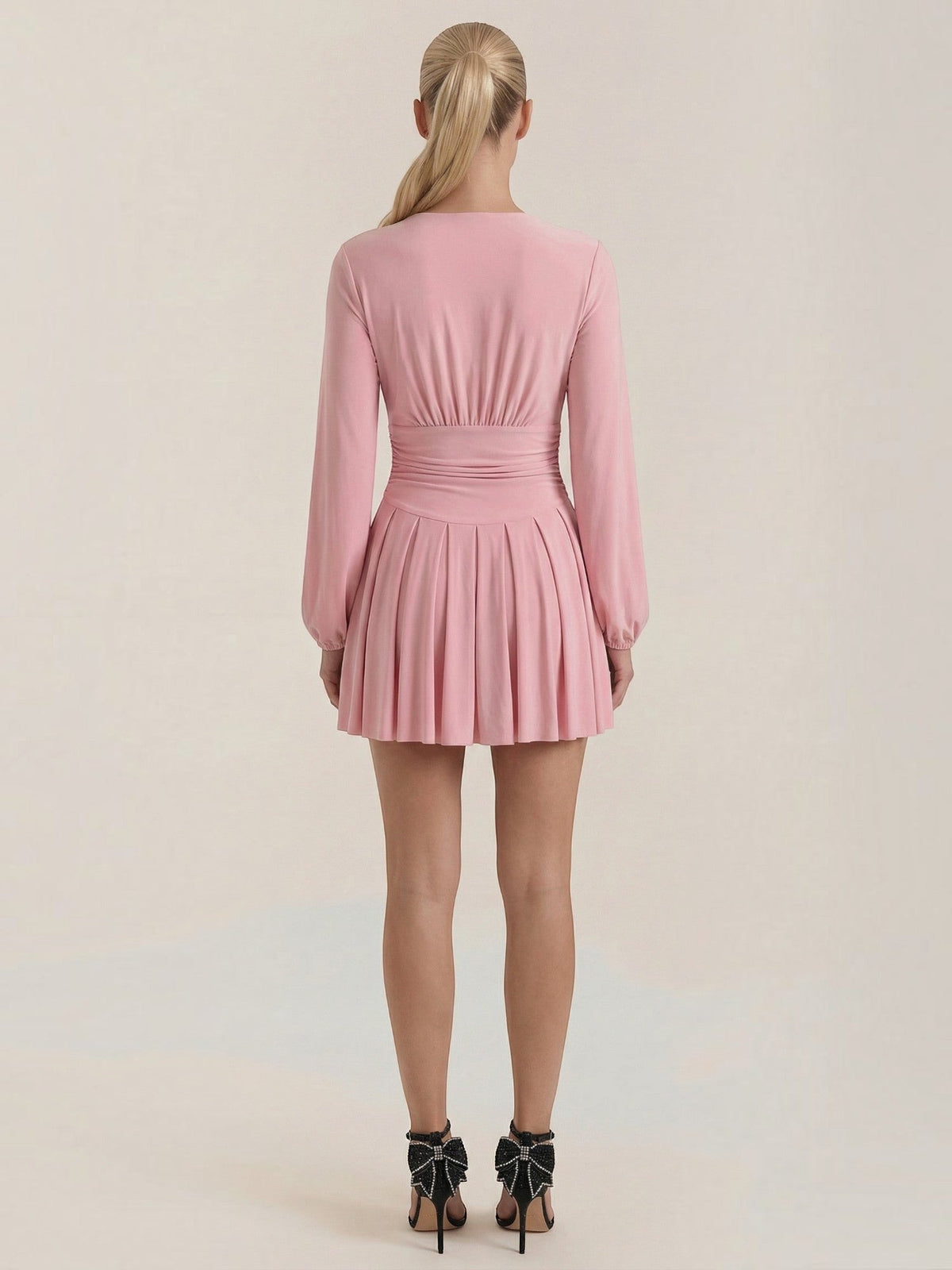 Tricia Robe Courte Décolleté En V