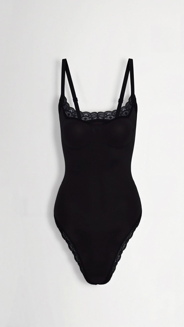 Body string en dentelle sans couture