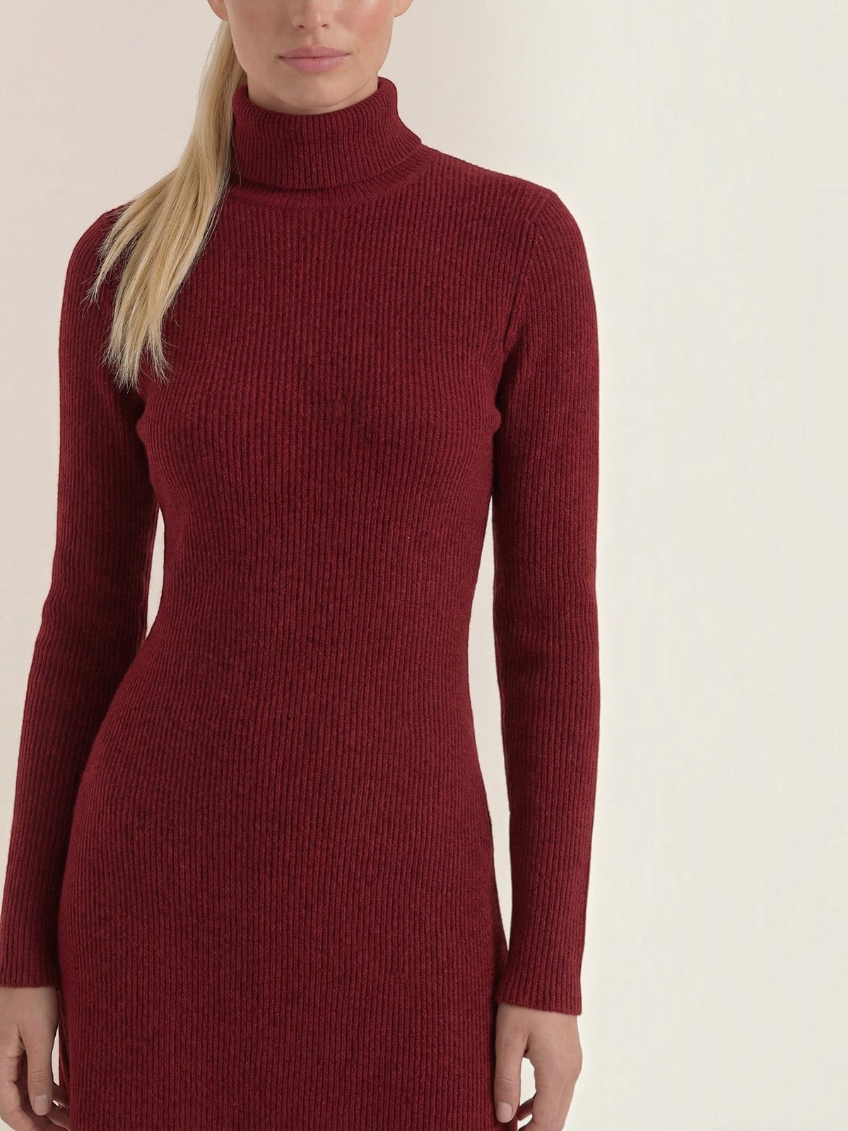 Geneva Robe Pull Courte À Col Roulé