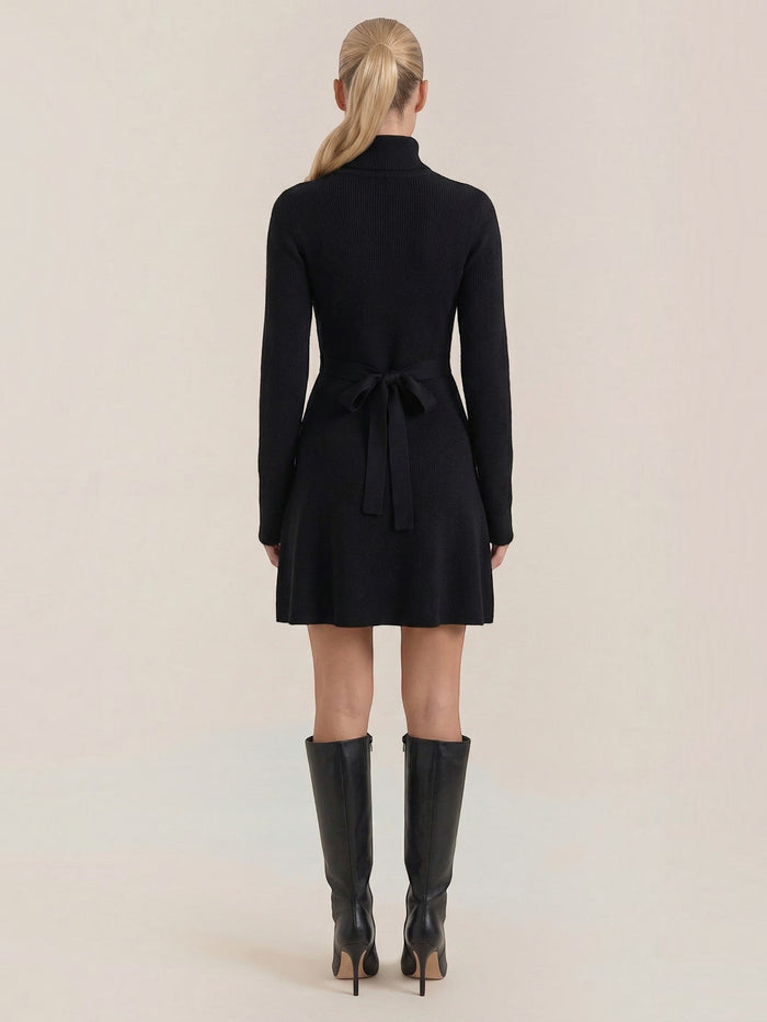 Geneva Robe Pull Courte À Col Roulé
