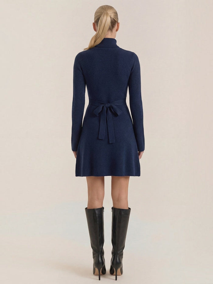Geneva Robe Pull Courte À Col Roulé