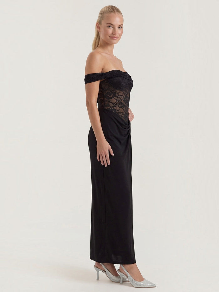 Giselle Robe Longue Corset En Dentelle Asymétrique