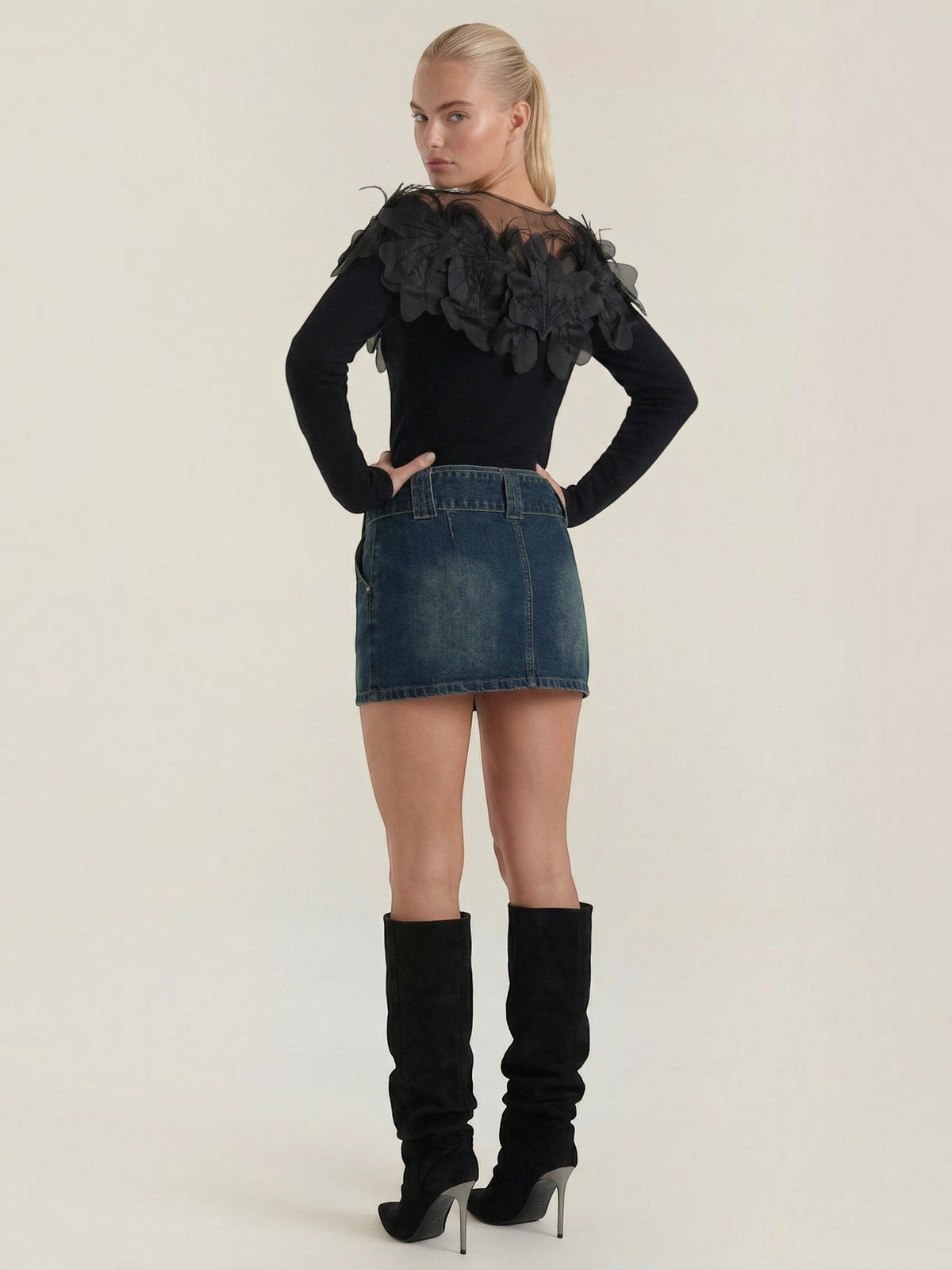 Marguerite Pull En Maille Avec Finition Plumes