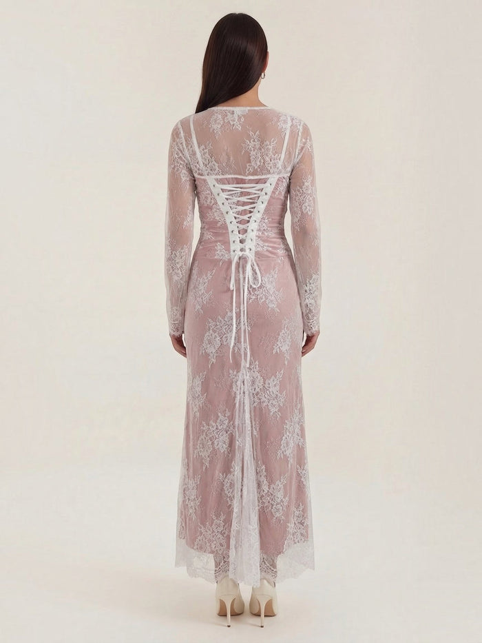 Nerissa Robe Longue En Dentelle