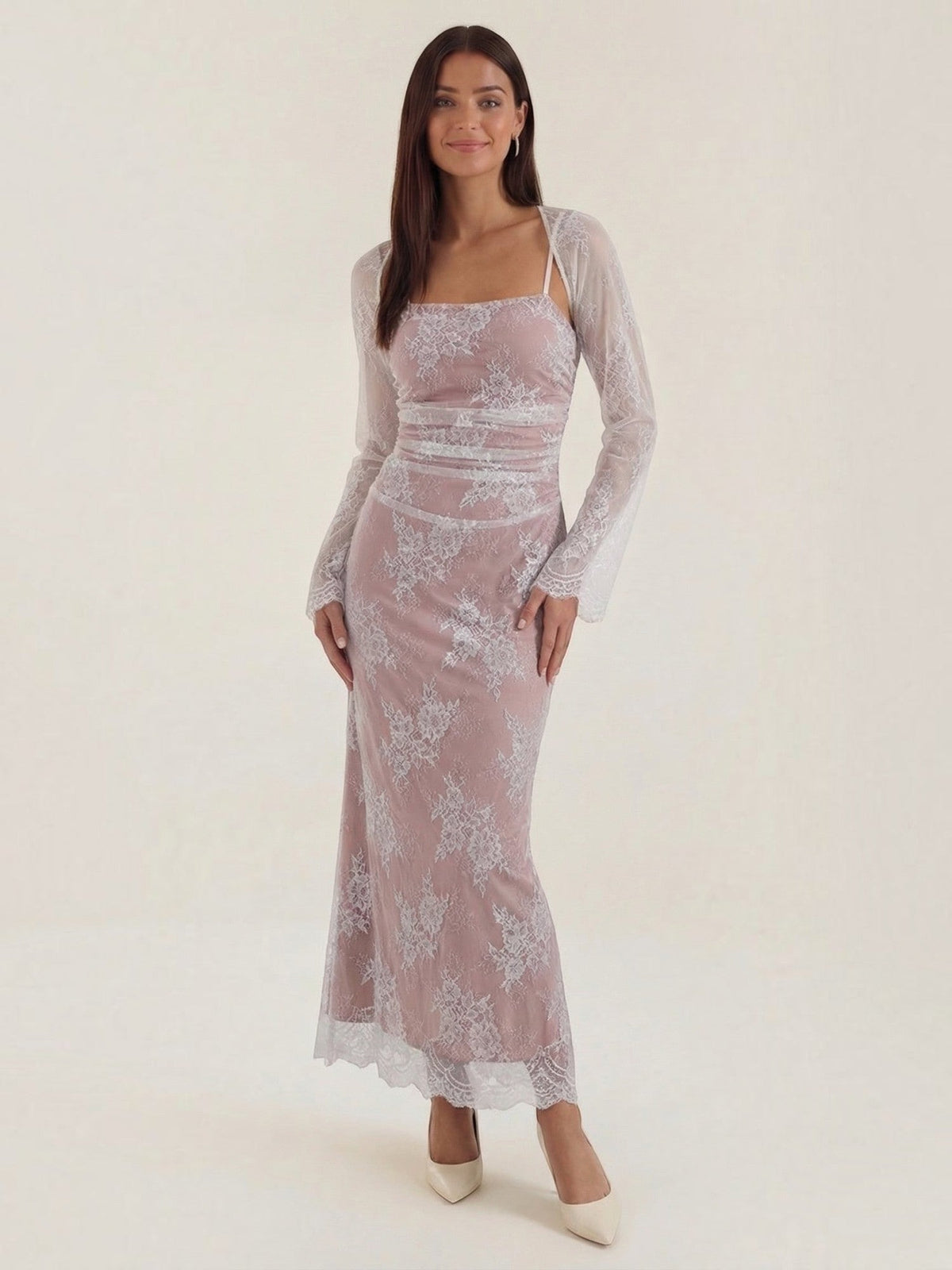 Nerissa Robe Longue En Dentelle