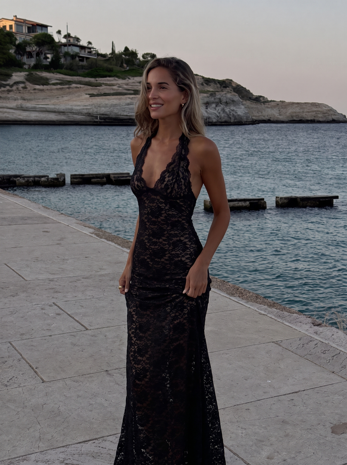 Roxanne Robe Longue En Dentelle À Dos Nu