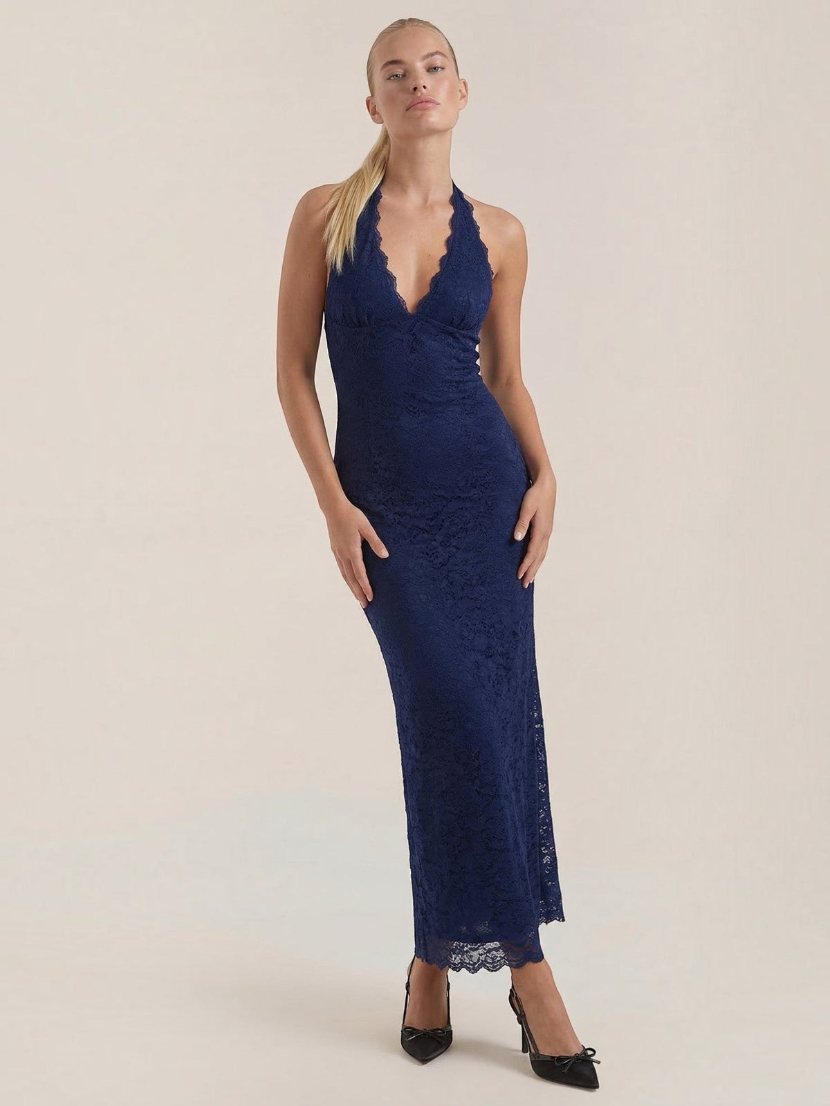 Roxanne Robe Longue En Dentelle À Dos Nu