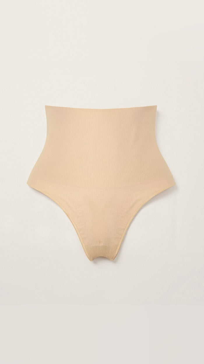 String taille mi-haute invisible