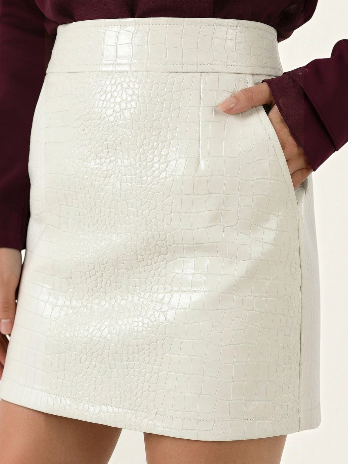 Sue Jupe Courte Effet Croco