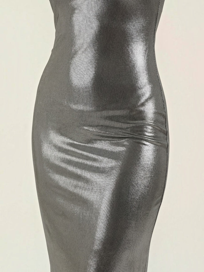 Uma Robe Longue Près Du Corps